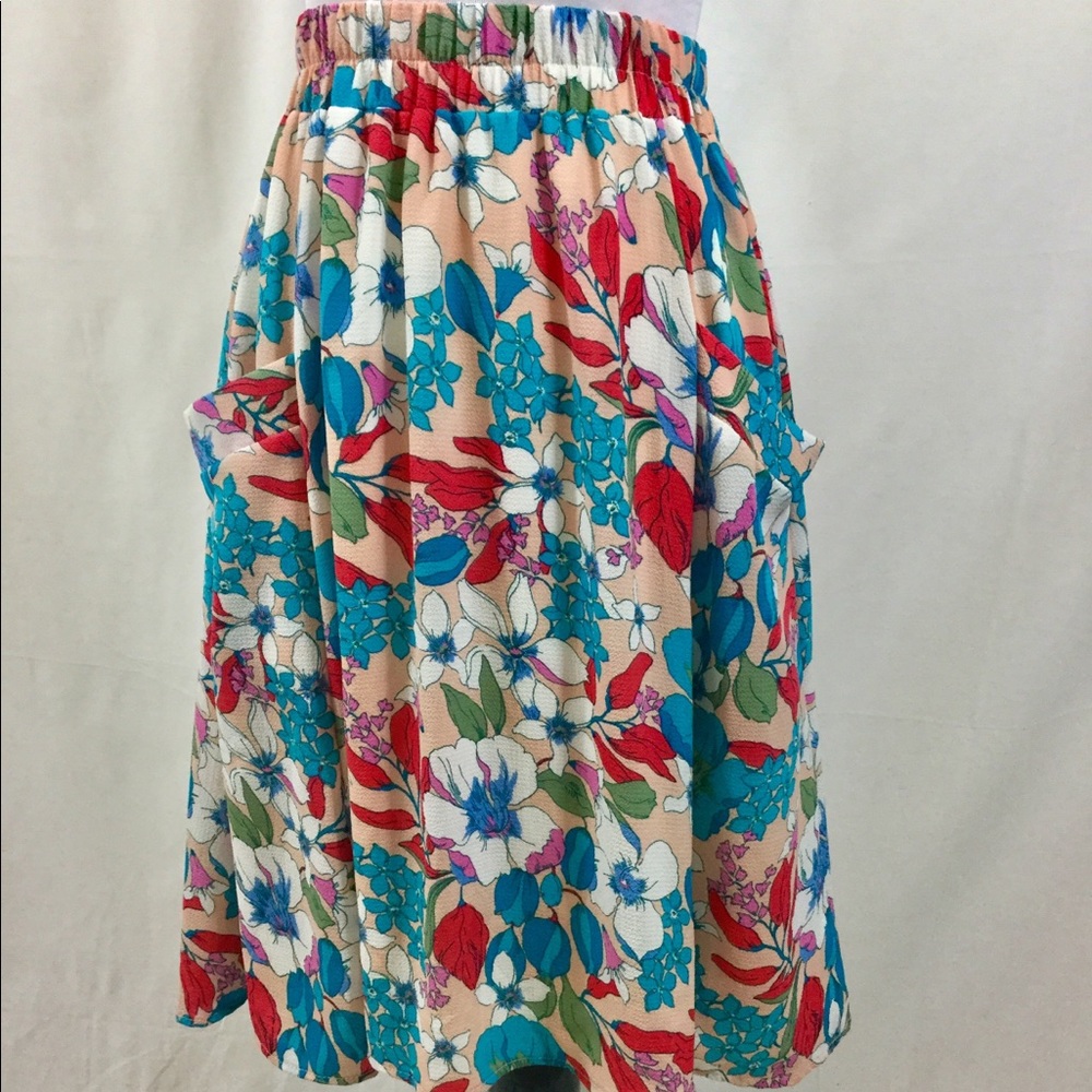 Front Pockets Floral Skirt Elastic Waist